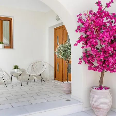 100 Steps - Serenity Naxos City