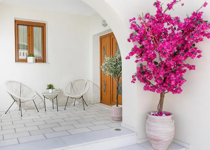 100 Steps - Serenity Naxos City